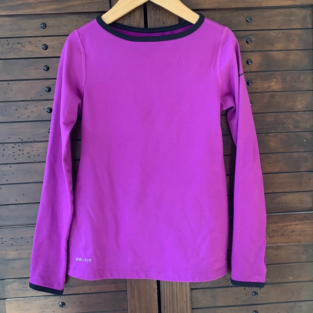 Nike kids sports long sleeve top with Dri Fit sz XS